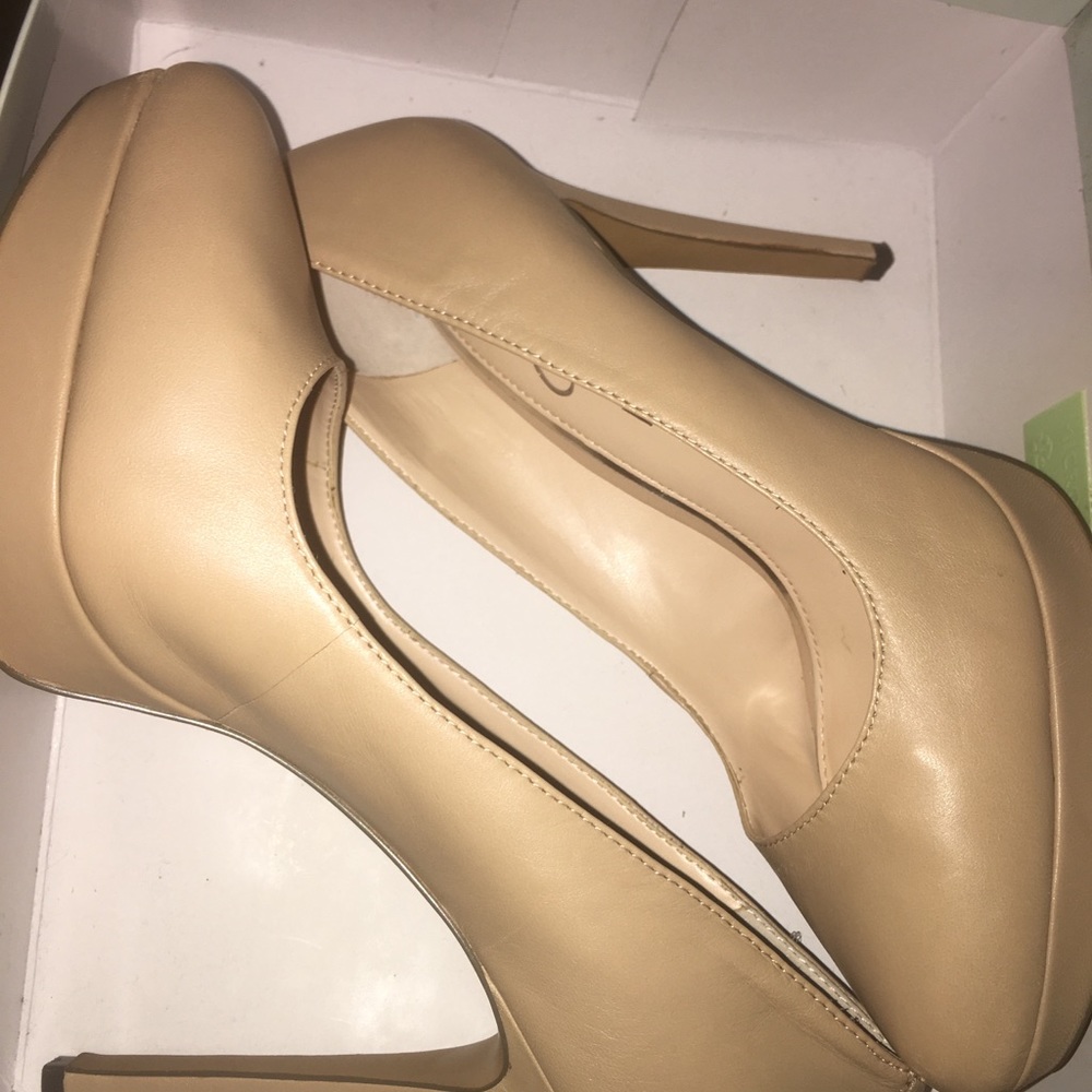 Jessica Simpson Leonne
